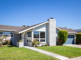 938 Carmelita Dr, Salinas, CA 93901