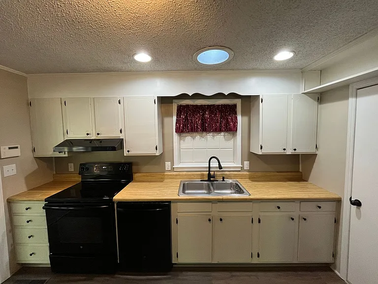 2890 Beta St — Photo 13
