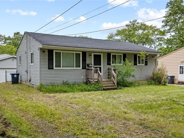 1032 Terrell Dr, Akron, OH 44313