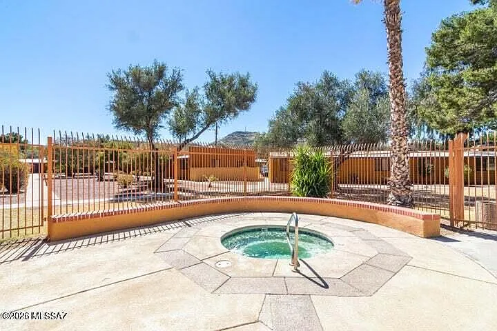 350 N Silverbell Rd #94 — Photo 14