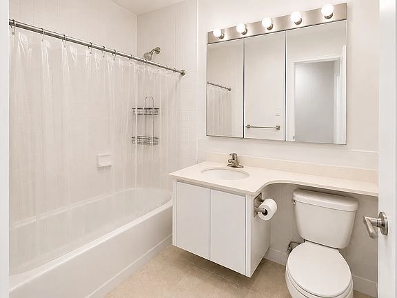 5th image of 213 E 37th St #6N