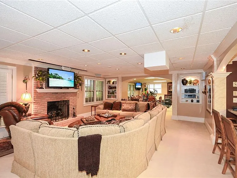 1640 Lazy River Ln — Photo 70