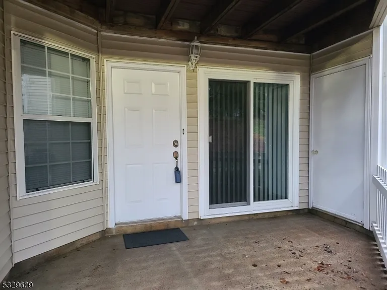 43 Tansy Ct — Photo 2