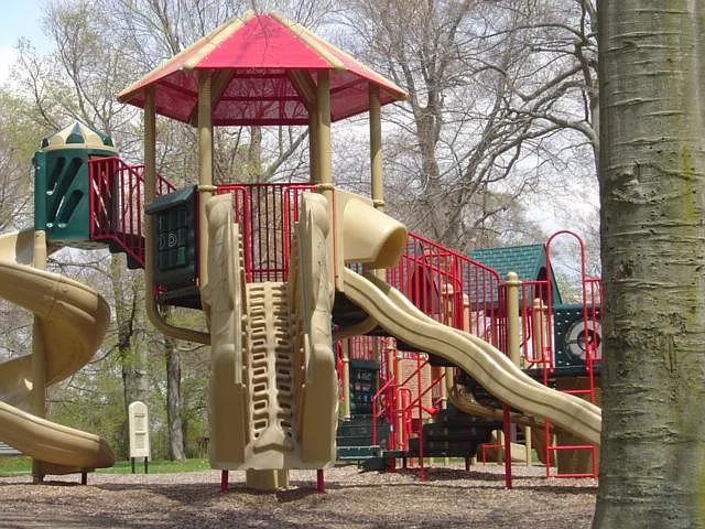 The Lakeside County Park has several playgrounds, ball diamonds, and 2 trails. One trail goes around the lake and leads to the Caledonia library. The other is the Rails to Trails system which goes for several miles, ending at John Ball Zoo in Grand Rapi