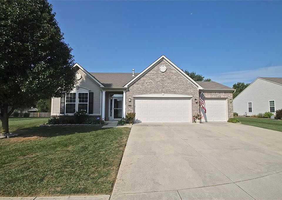1st image of 1520 Stanford Dr
