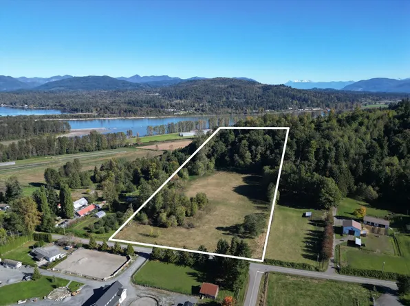 8410 Bradner Rd, Abbotsford, BC V4X 2H5