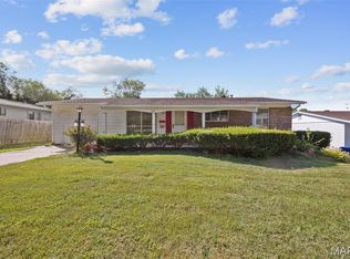 33 Gray Brooke Ln, Florissant, MO