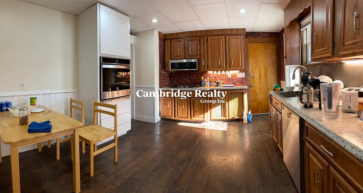 Photo 2 of 20 - 200 Commonwealth Ave #1T - Newton, MA Building Photo - 200 Commonwealth Ave #1T