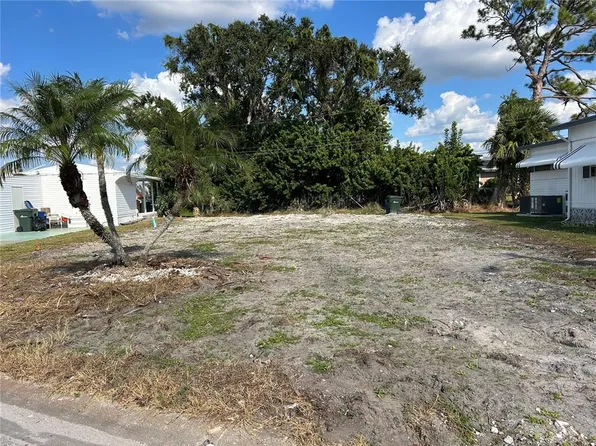 4820 Calumet Ave Lot 512, Sarasota, FL 34234