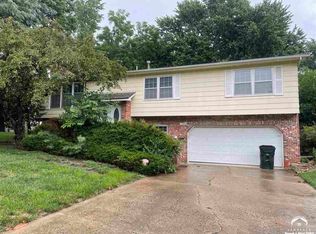 1206 Crestline Dr, Lawrence, KS 66049