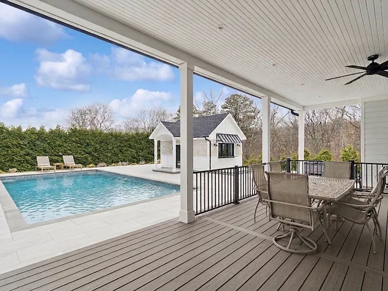 47 Old Riverhead Rd — Photo 42