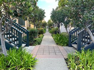 209 Moresby Ln, Redwood City, CA 94063