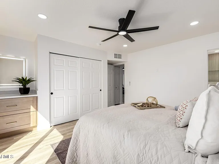 4749 E Contessa St — Photo 17