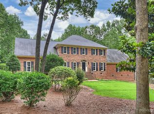 3033 Michelle Dr, Matthews, NC 28104