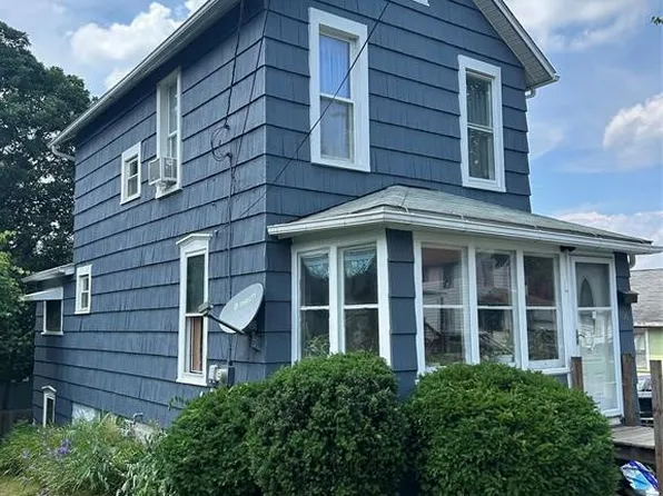 56 Venango St, Franklin, PA 16323