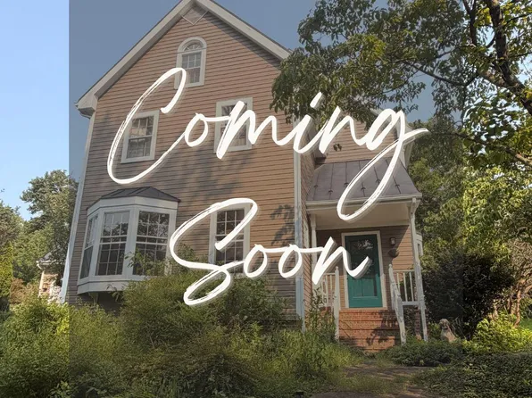 15584 2nd St, Waterford, VA 20197