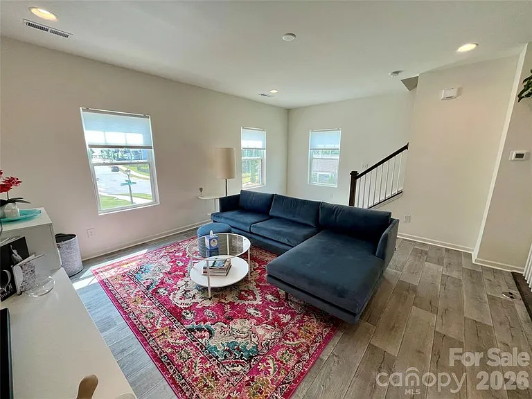 11005 Woodland Creek Way — Photo 18