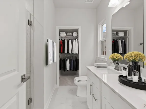 121 Millsbee Ln, Charlotte, NC 28205