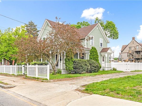 57 Spring St, Pawtucket, RI 02860