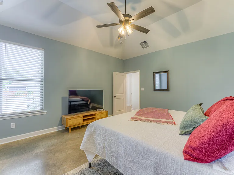 1030 Forrest Ave #1030 — Photo 16
