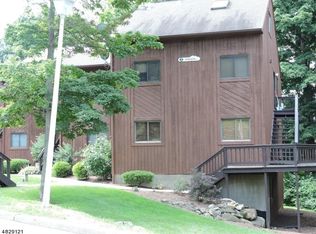 2 Augusta Dr UNIT 4, Vernon, NJ 07462