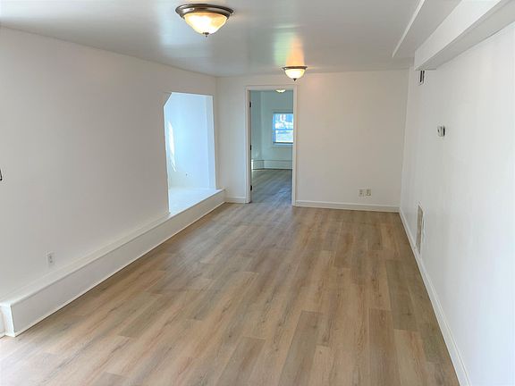 2nd image of 307 Mayo Ave Unit B