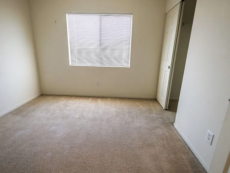 9440 Crimson Sky St — Photo 18