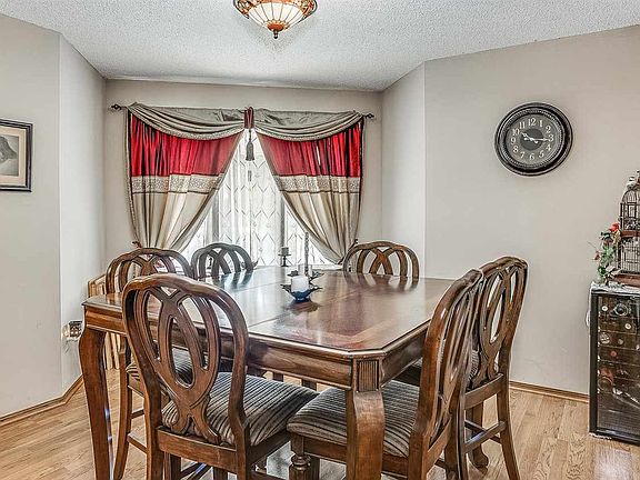 5th image of 1315 N Buck Board Ct
