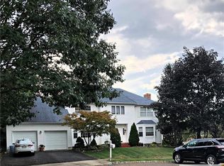 30 Benhardt Rd, Milltown, NJ 08850