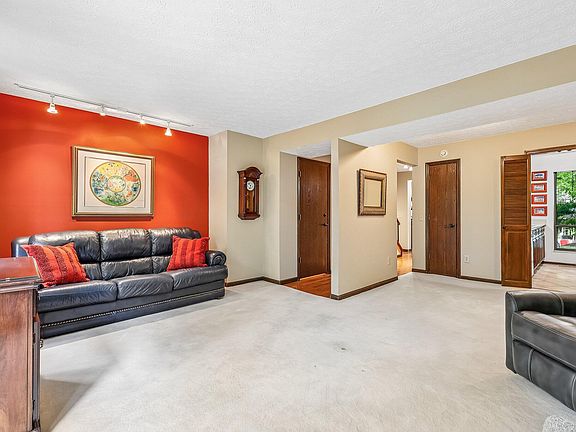 4th image of 2902 Prospect Point Dr