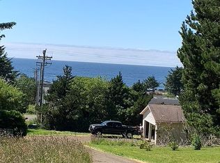 101 Spring Hills Rd, Yachats, OR 97498