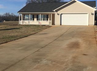 107 Bria Ct, Woodruff, SC 29388