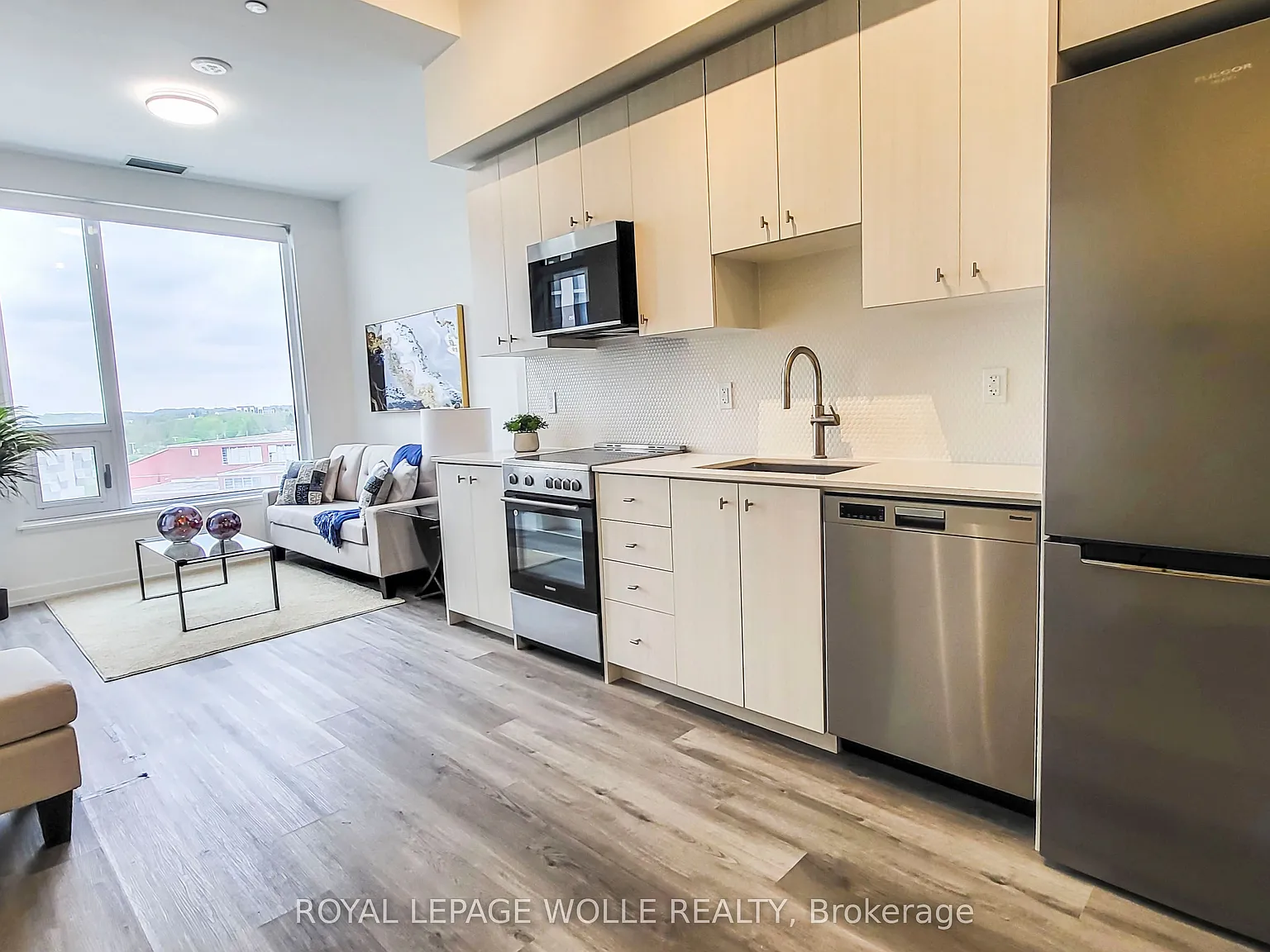 2 bed, $2,300 — Photo 3