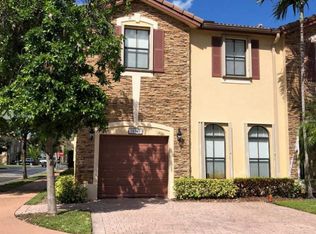 10367 NW 30th Ter, Doral, FL 33172