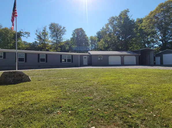 559 Buskirk Rd, Falls Creek, PA 15840