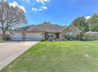 657 Chateau Ave, Springdale, AR 72764