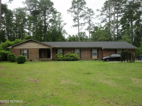 1201 Dogwood Lane, Laurinburg, NC 28352
