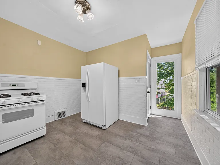 4812 Chalmers Ave — Photo 14