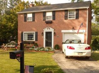 329 Overhill Rd, Wayne, PA 19087