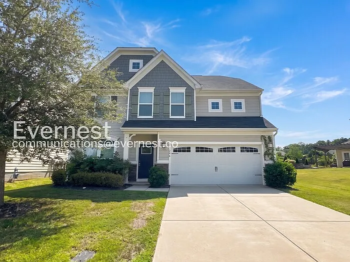 206 Welcombe St — Photo 2