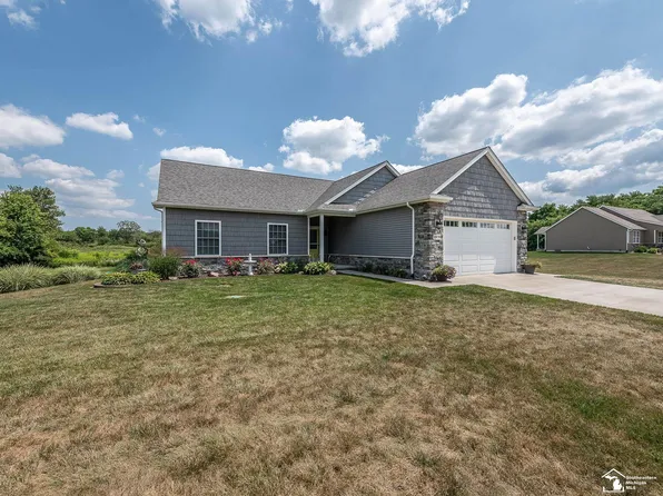 1979 W Lloyd Rd, Dundee, MI 48131