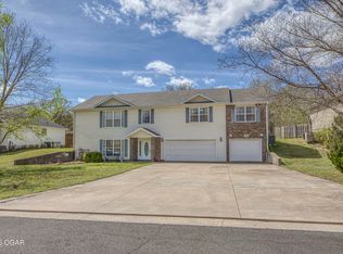 2914 N Hickory Ave, Joplin, MO 64801