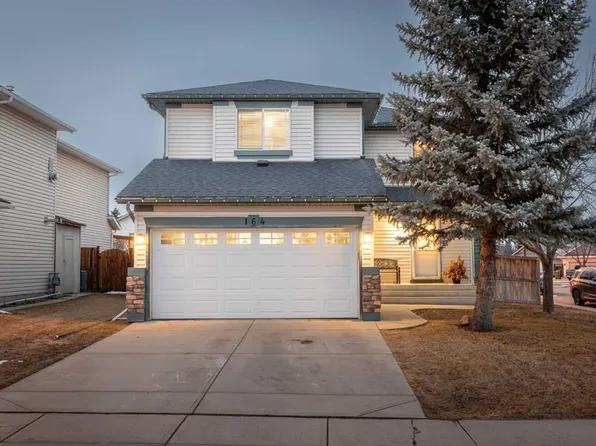 164 W Lakeview Cir, Chestermere, AB T1X 1H7