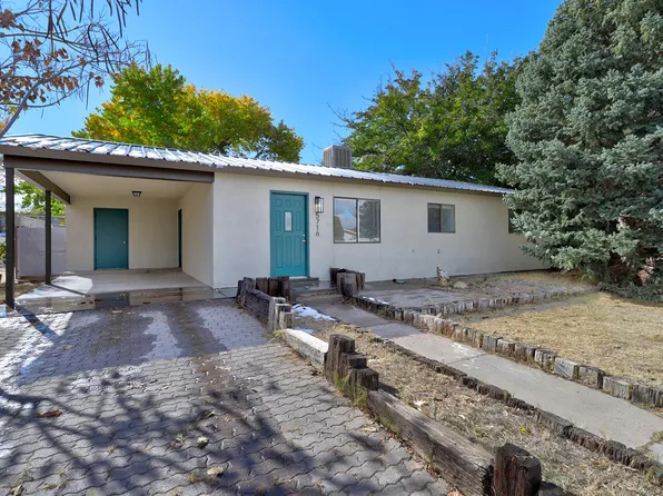 5716 Don Lorenzo Dr SW, Albuquerque, NM 87121