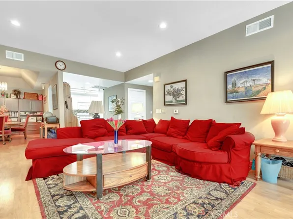 10511 Ashton Ave APT 101, Los Angeles, CA 90024