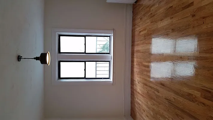 Rented by Signature Property Realty | media 9