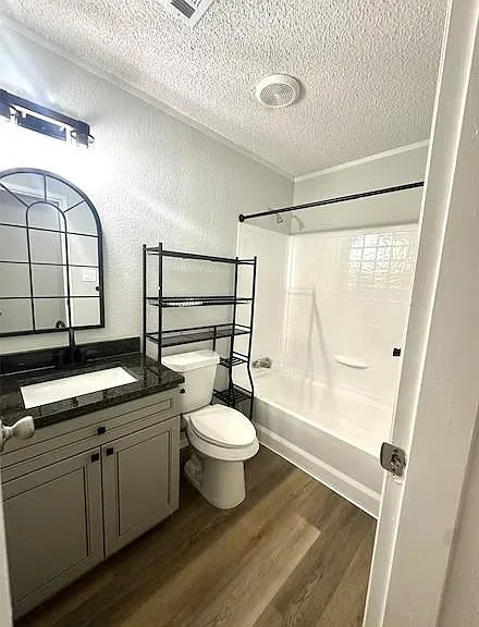 11930 Greenglen Dr — Photo 7