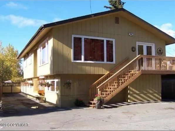 3205 Outta Pl, Anchorage, AK 99517