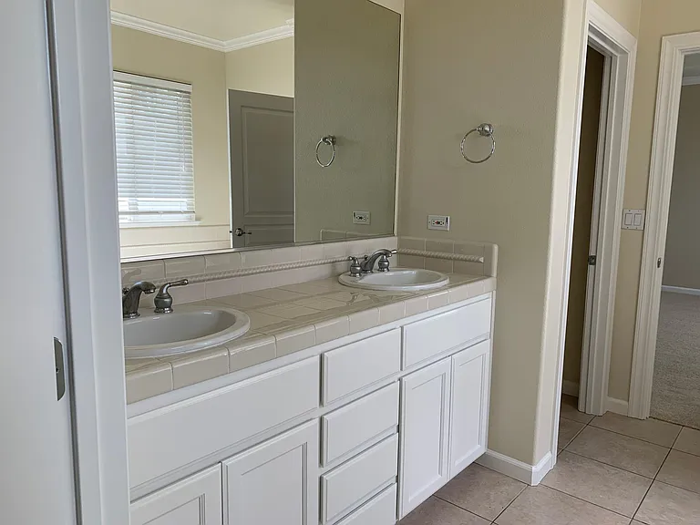 1717 Blakesley Dr — Photo 18