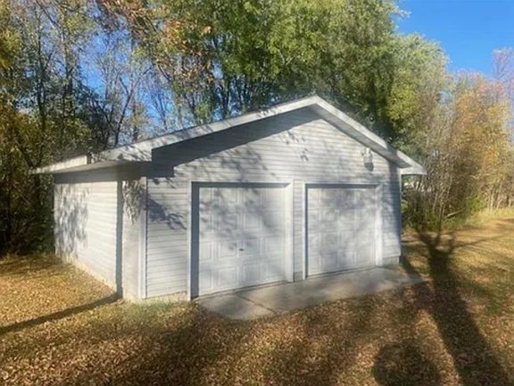 Detached Double Garage